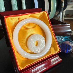 ❄️Snow White Jade Set ❄️ Bracelet & Pendant - Snow White Han Jade